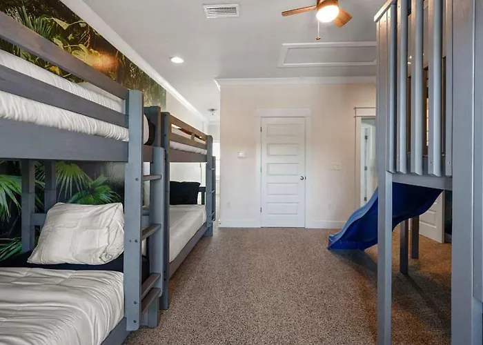 Indoor Pirate Retreat With Elevator Gameroom Close To * Pensacola